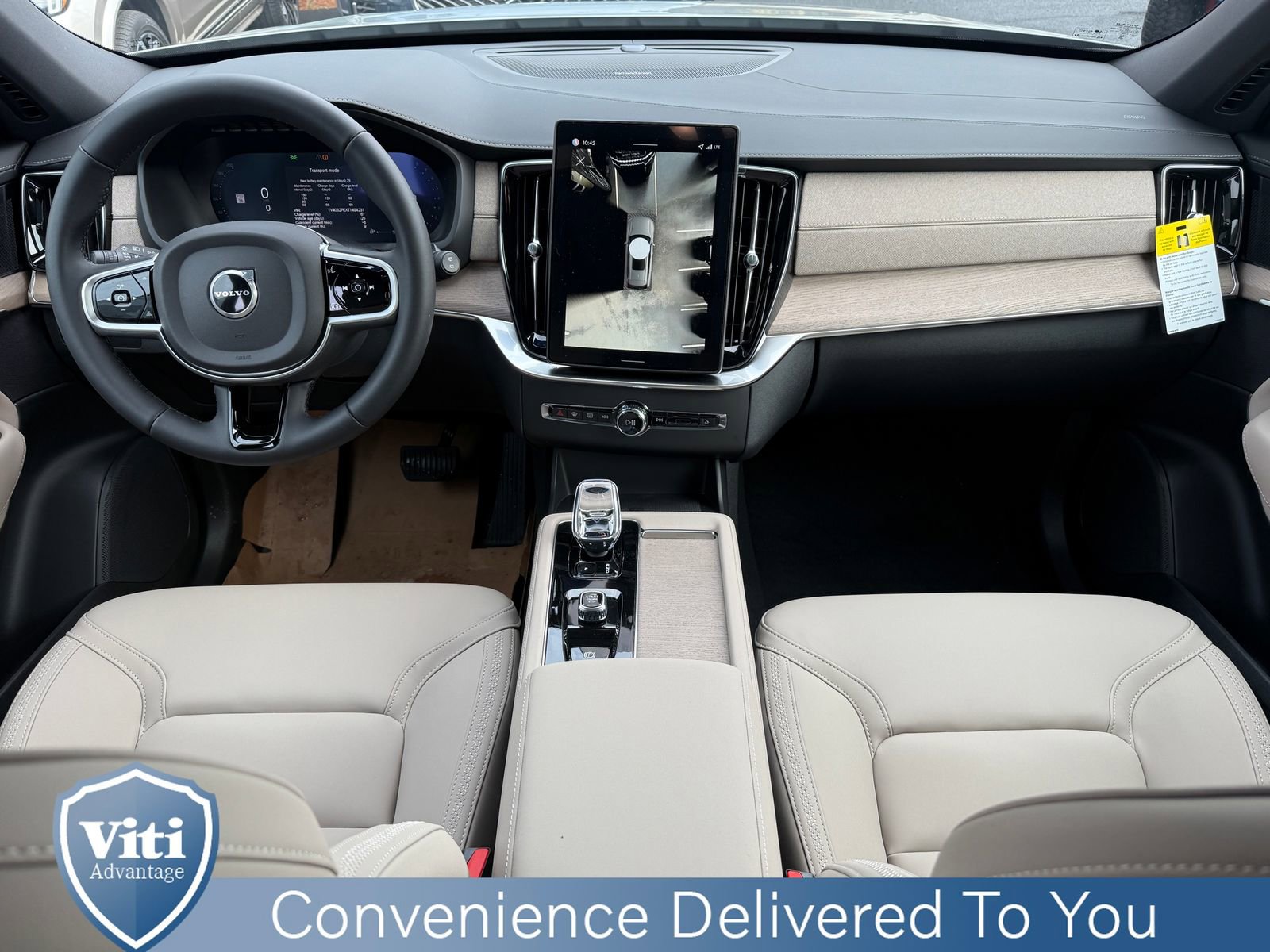 New 2026 Volvo XC90 B6 Plus AWD/4WD image 2