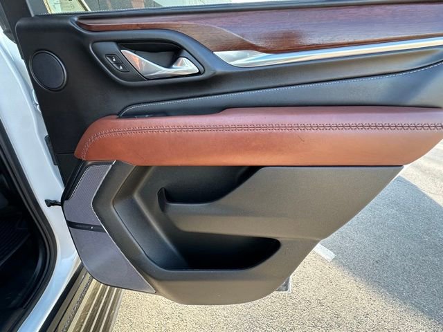 Used 2024 GMC Yukon Denali Ultimate image 32