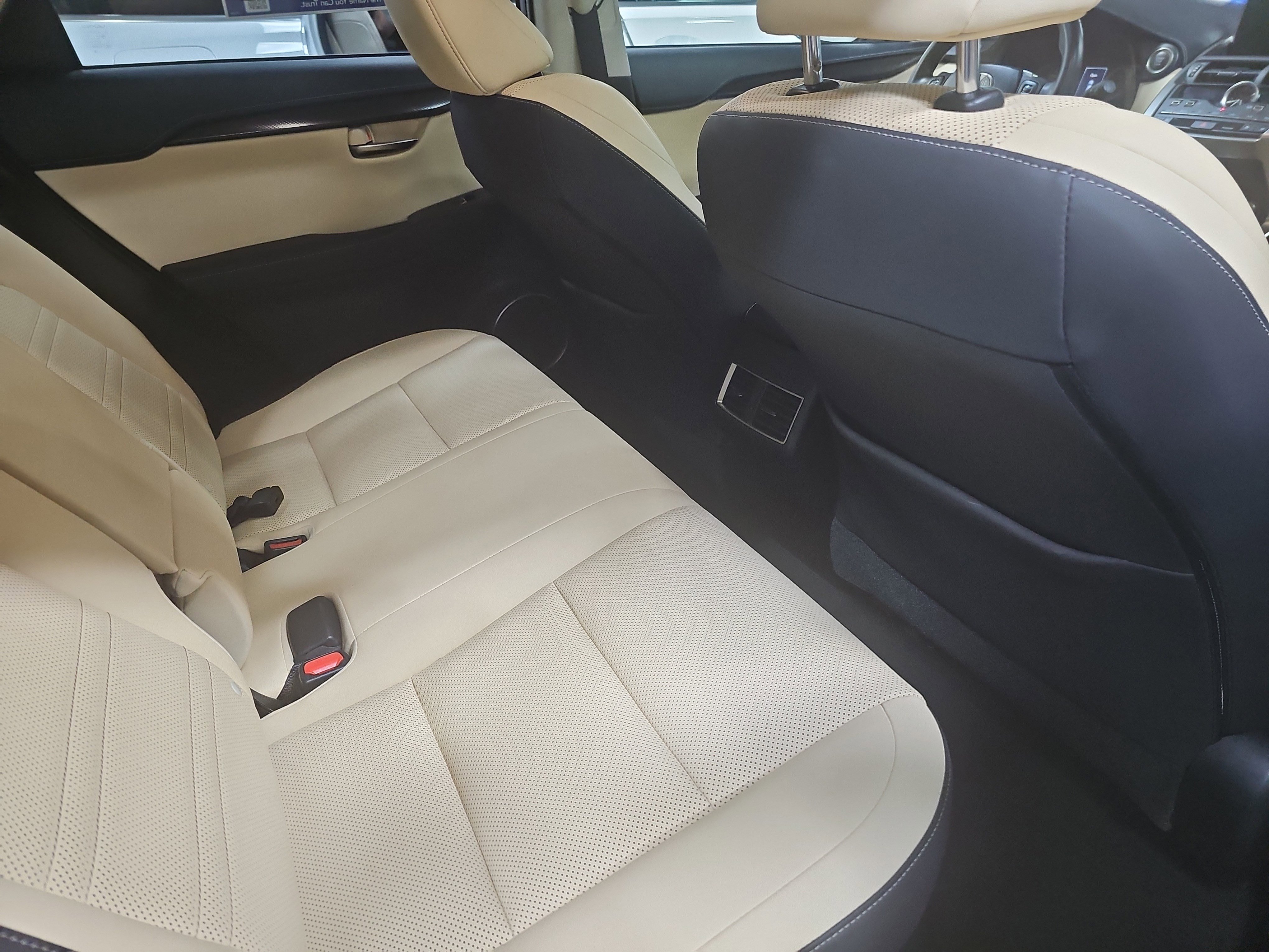 Used 2018 Lexus NX 300 AWD w/ Comfort Package image 11