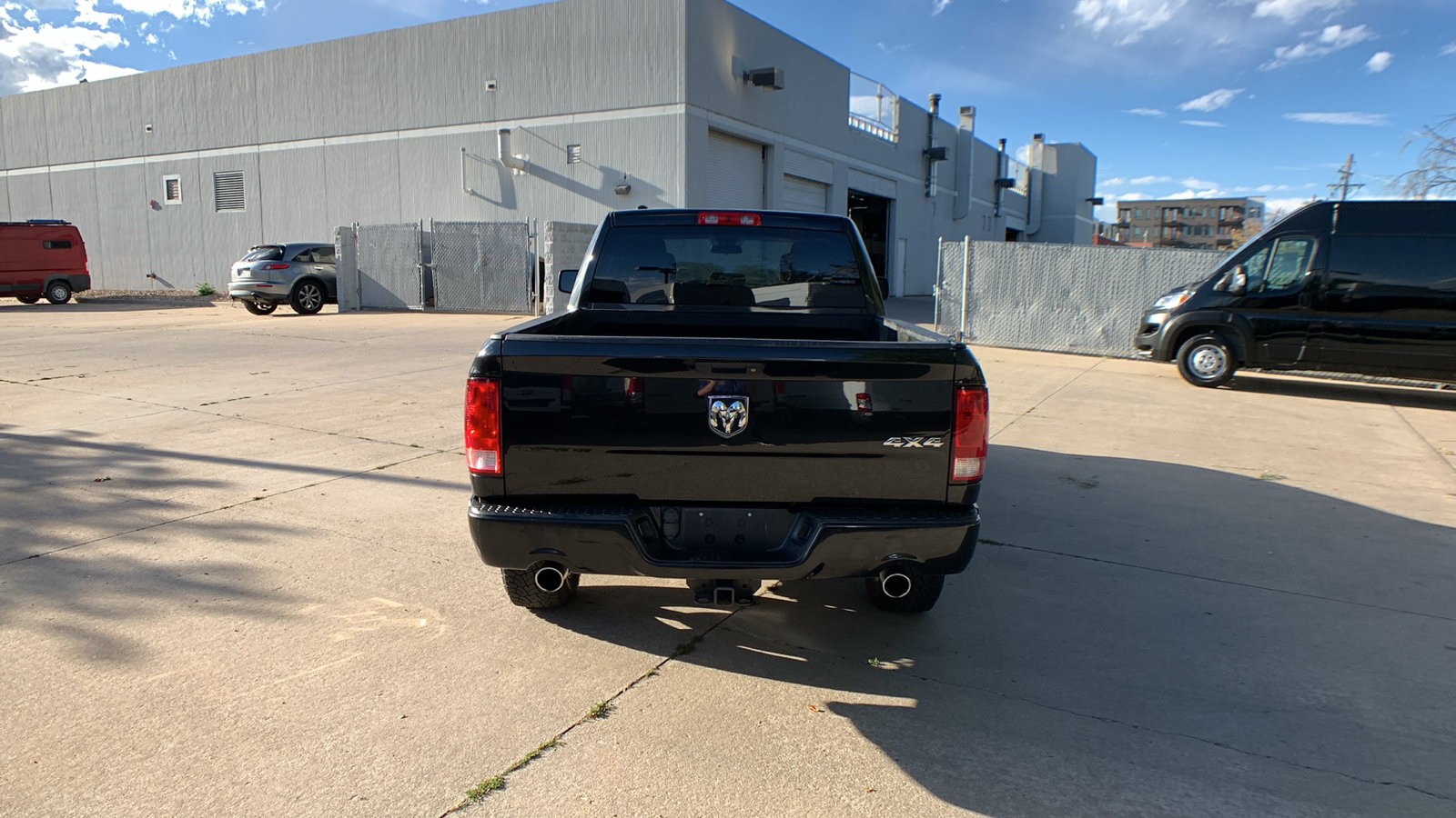 Used 2017 RAM 1500 Express AWD/4WD image 4