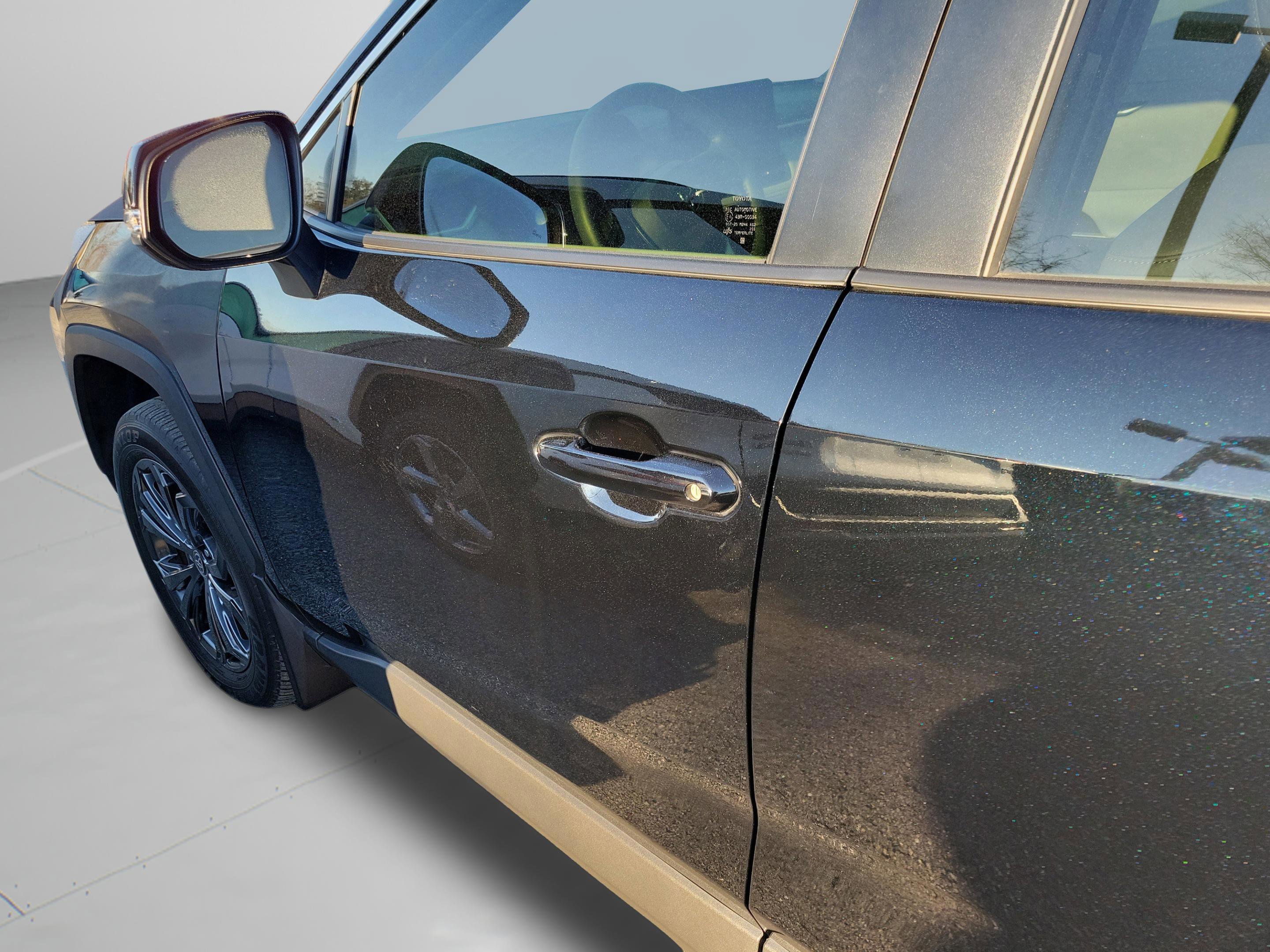 Certified 2022 Toyota RAV4 XLE Premium image 9