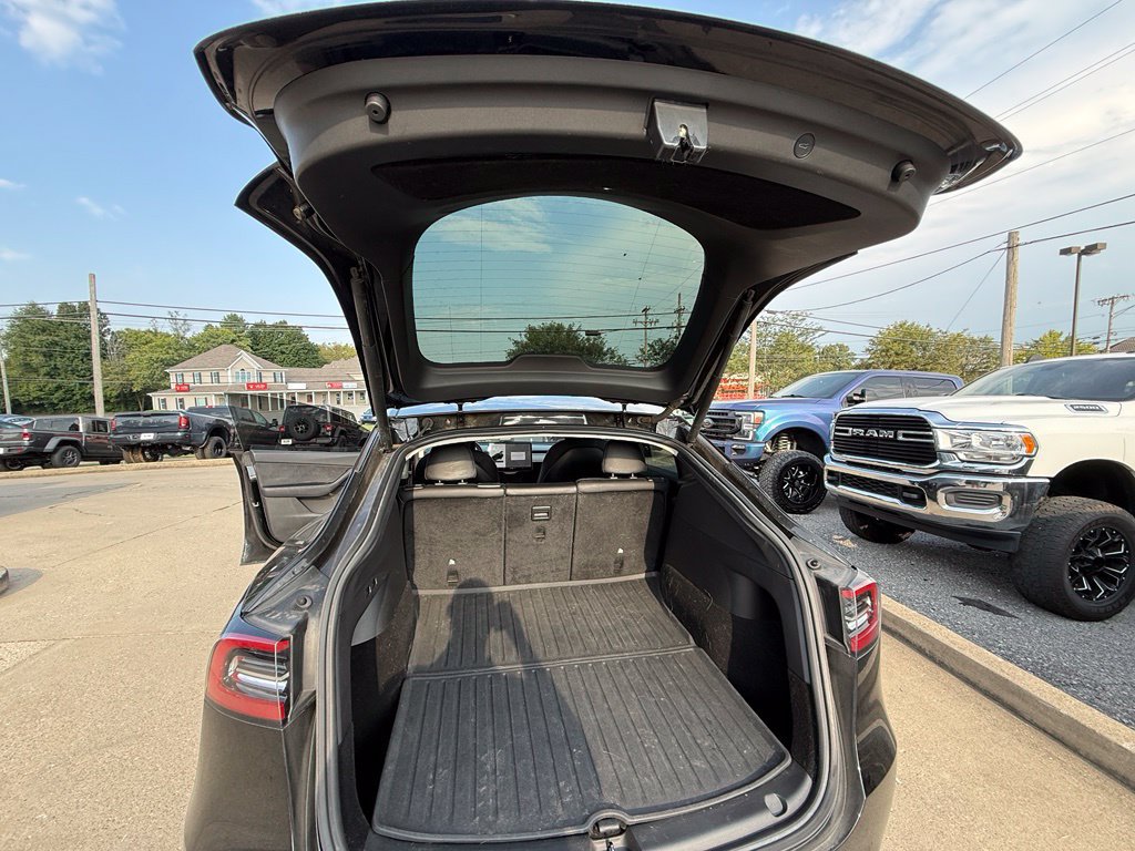 Used 2022 Tesla Model Y Long Range AWD/4WD image 23