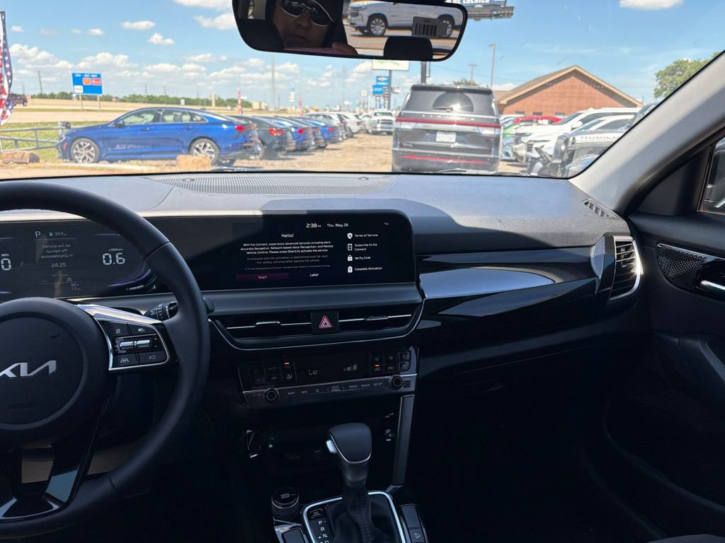 New 2026 Kia Seltos S FWD image 18