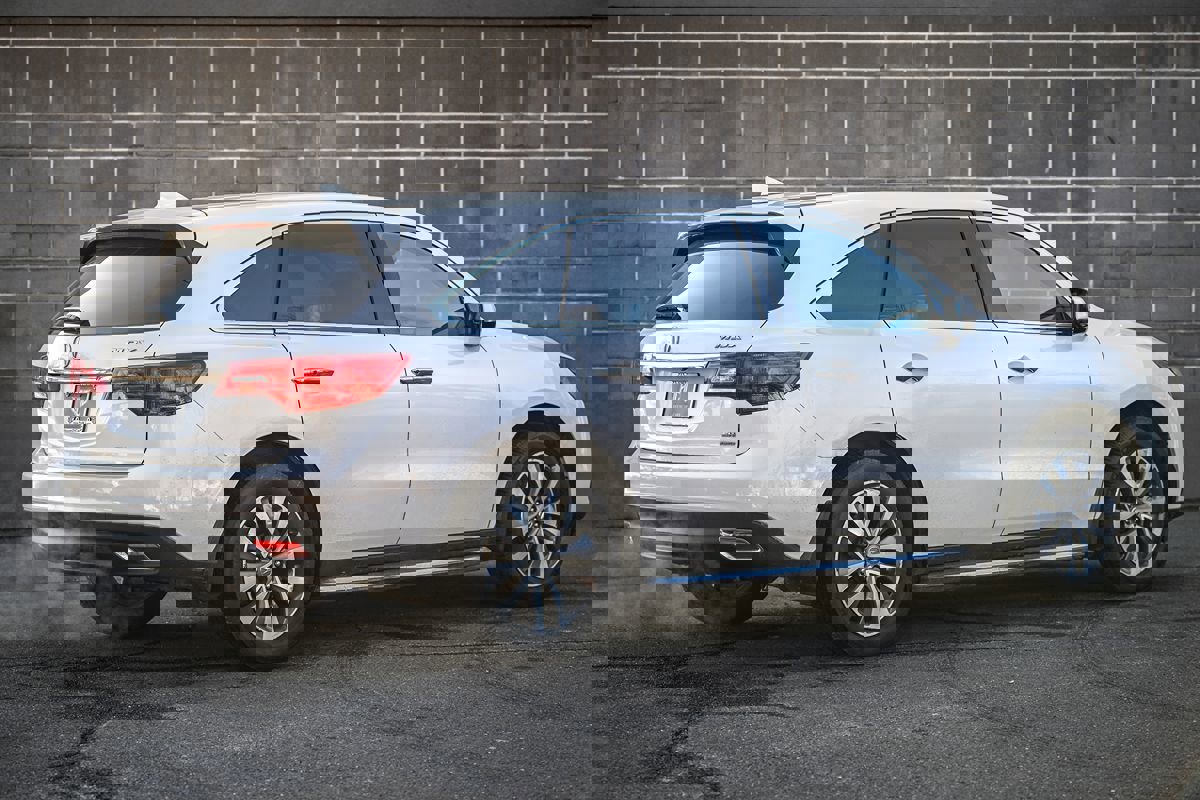 Used 2014 Acura MDX SH-AWD w/ Technology Package image 3