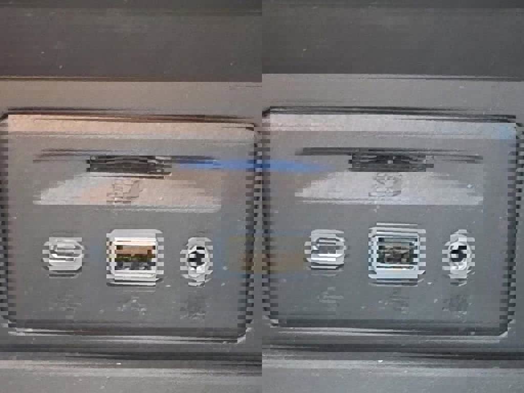 Used 2023 GMC Terrain AT4 image 17