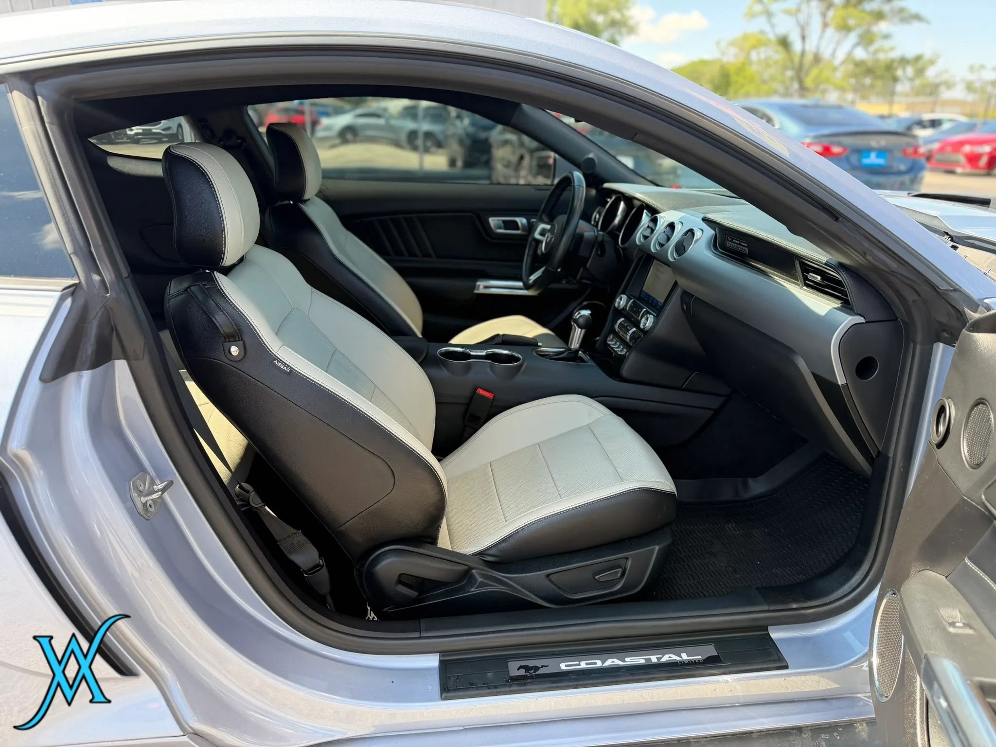 Used 2022 Ford Mustang Premium w/ Coastal Limited Package RWD image 16