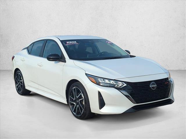 Used 2025 Nissan Sentra SR FWD image 3