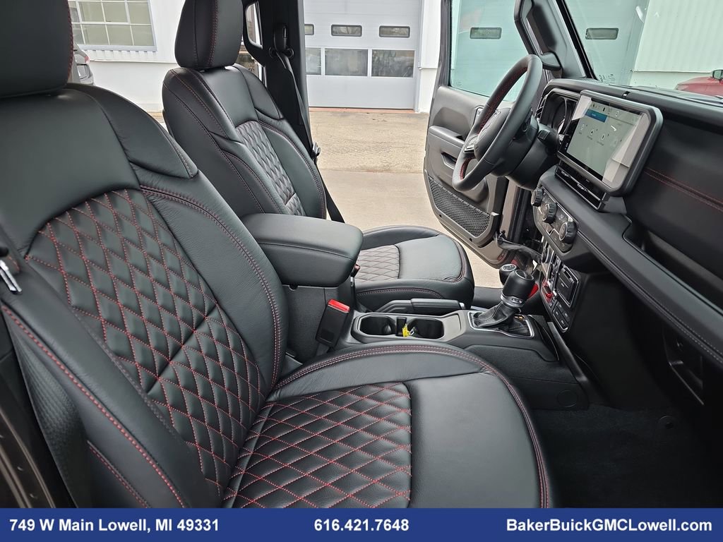 Used 2024 Jeep Gladiator Rubicon w/ Convenience Group image 10