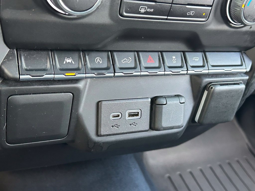 Used 2022 Chevrolet Silverado 1500 Custom RWD image 28