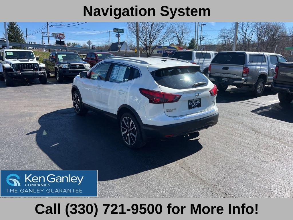 Used 2017 Nissan Rogue Sport SL image 14