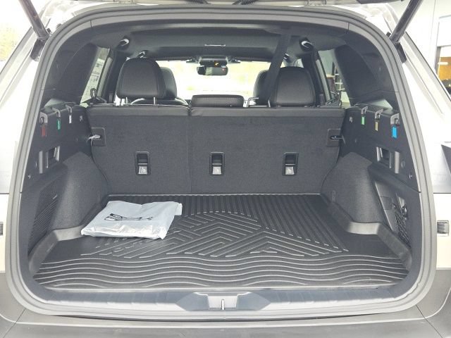 New 2026 Subaru Outback Limited AWD/4WD image 18