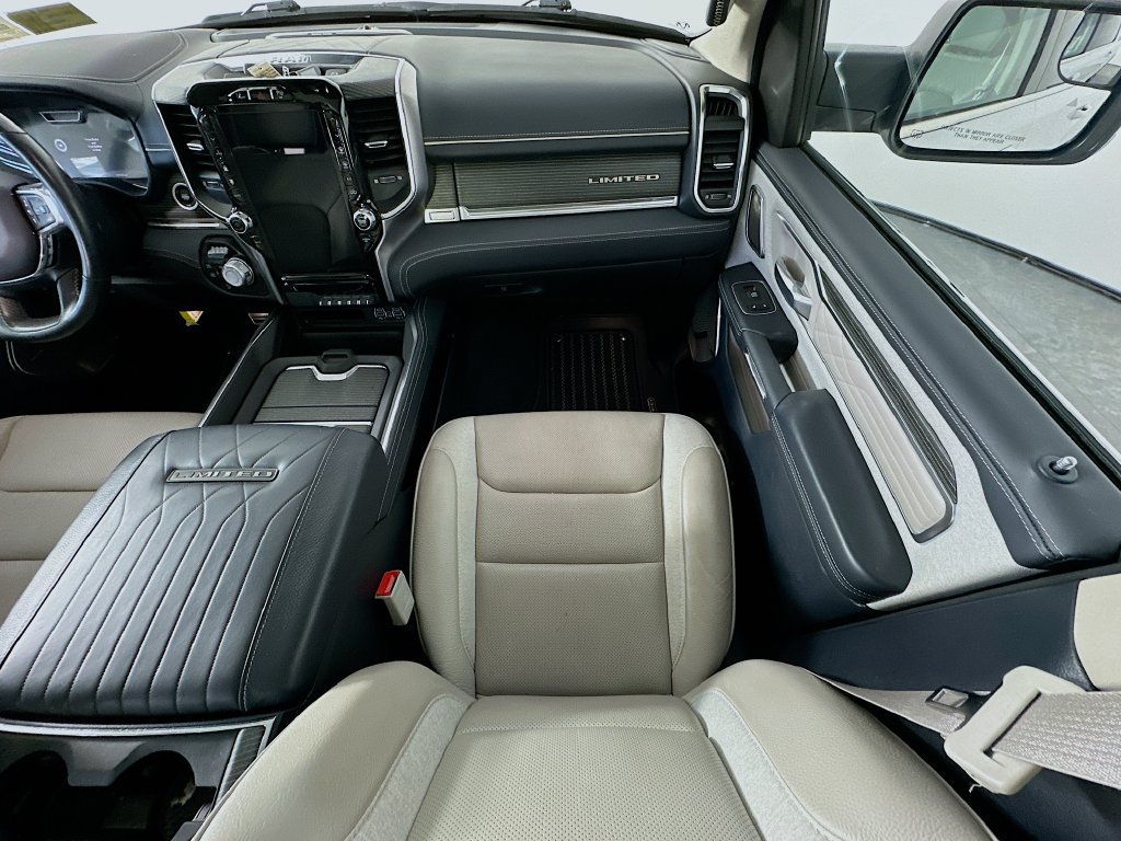 Used 2024 RAM 1500 Limited AWD/4WD image 11