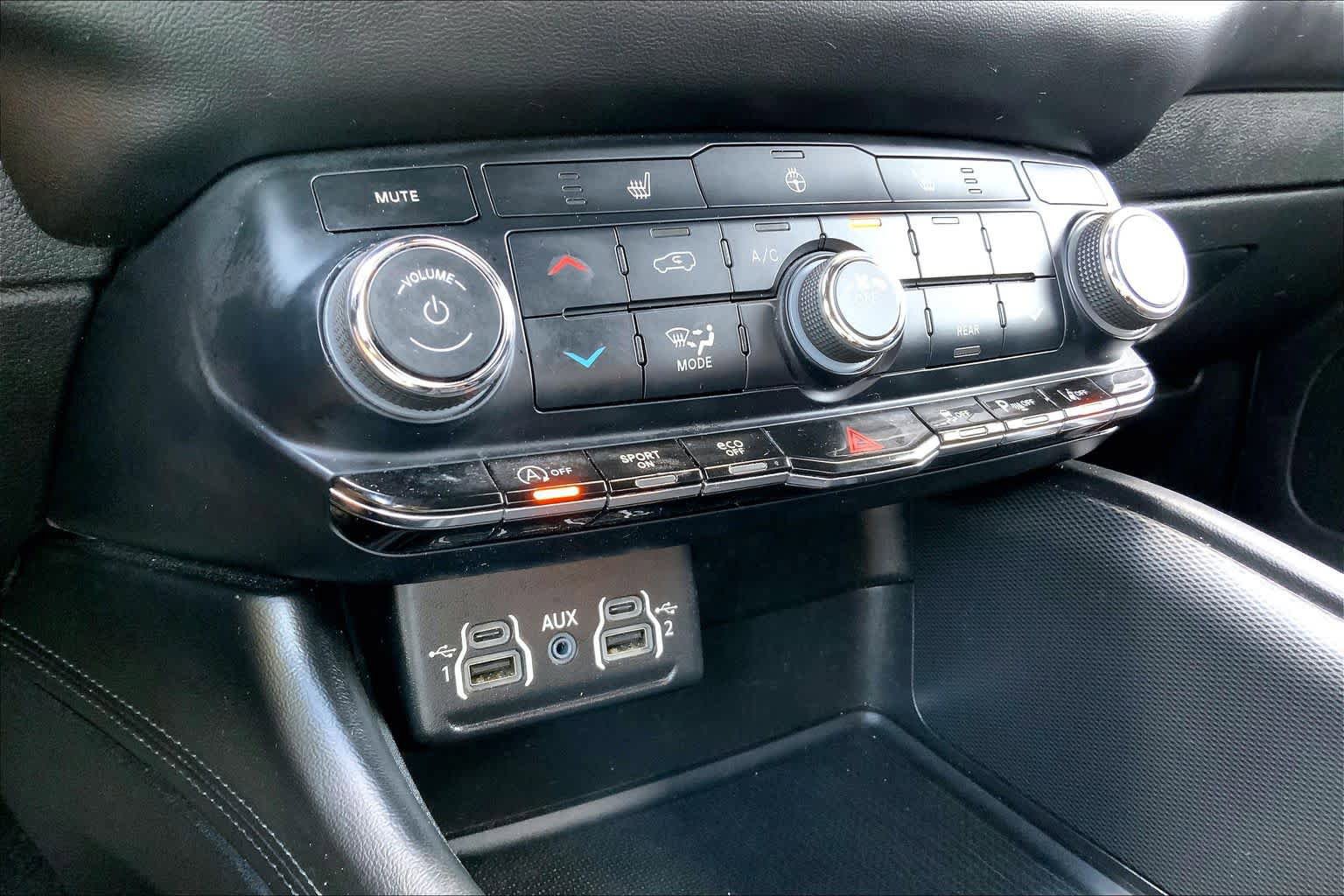 Used 2022 Dodge Durango GT image 69