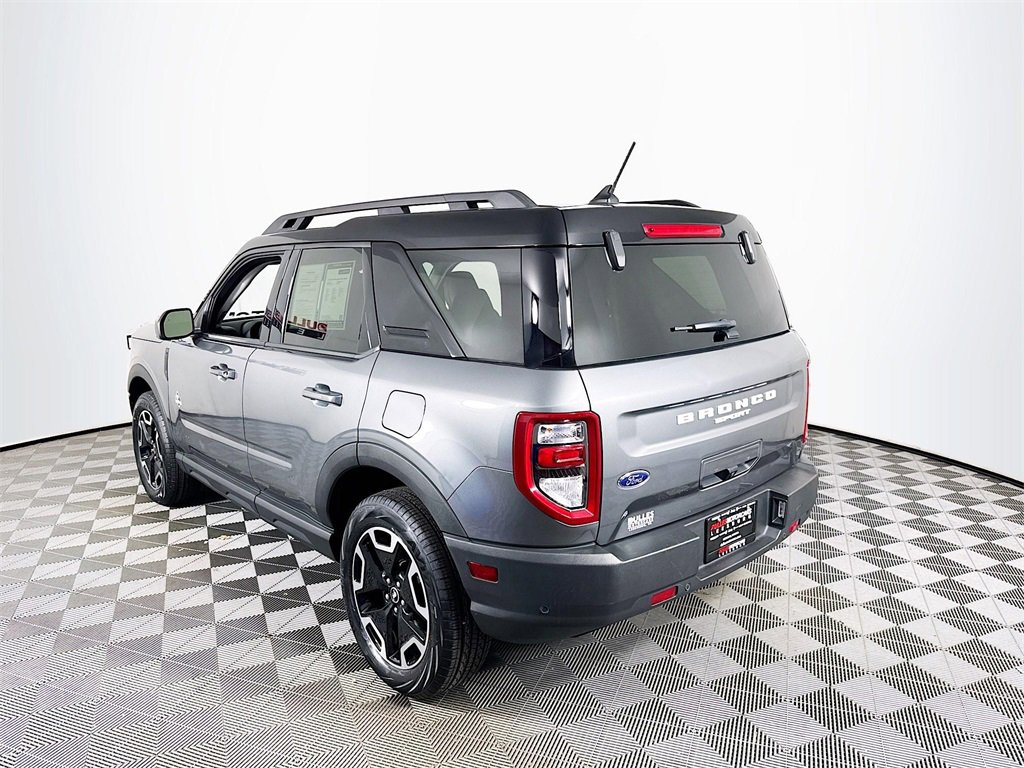 Used 2024 Ford Bronco Sport Outer Banks image 5