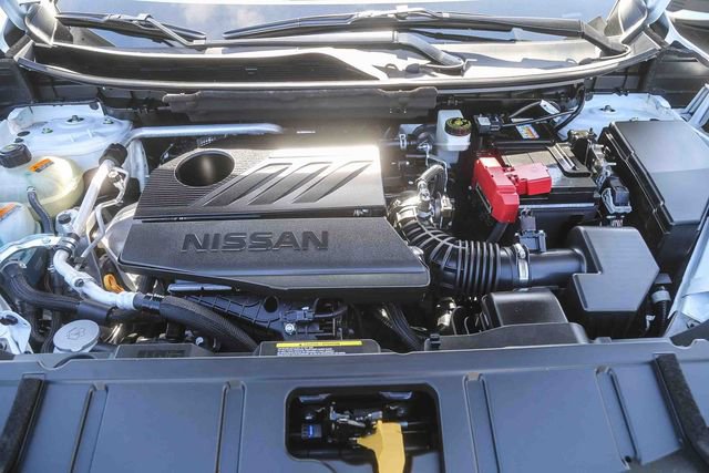 Used 2025 Nissan Rogue SV w/ SV Premium Package image 29