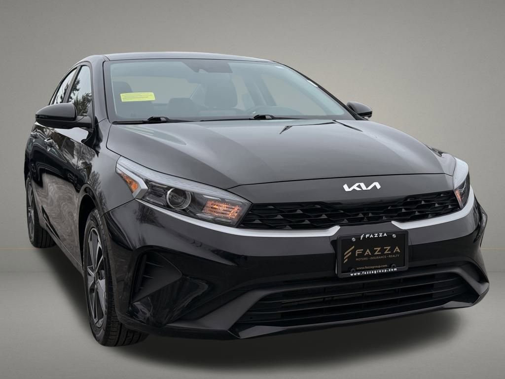 Used 2023 Kia Forte LXS image 8