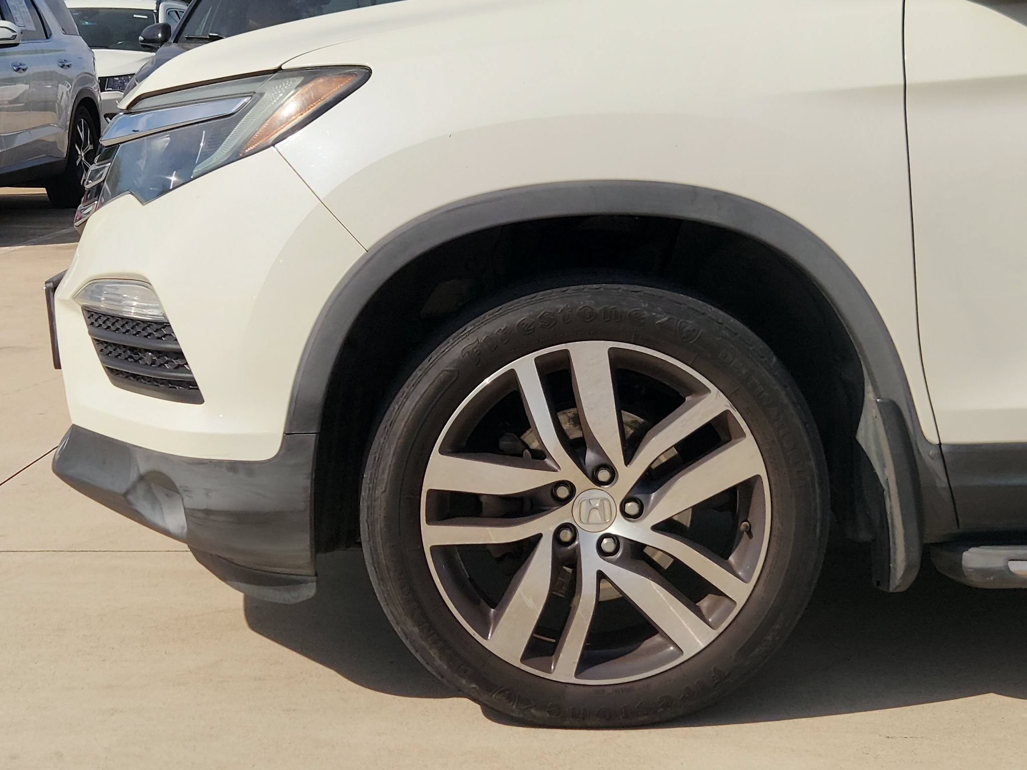 Used 2017 Honda Pilot Touring image 9