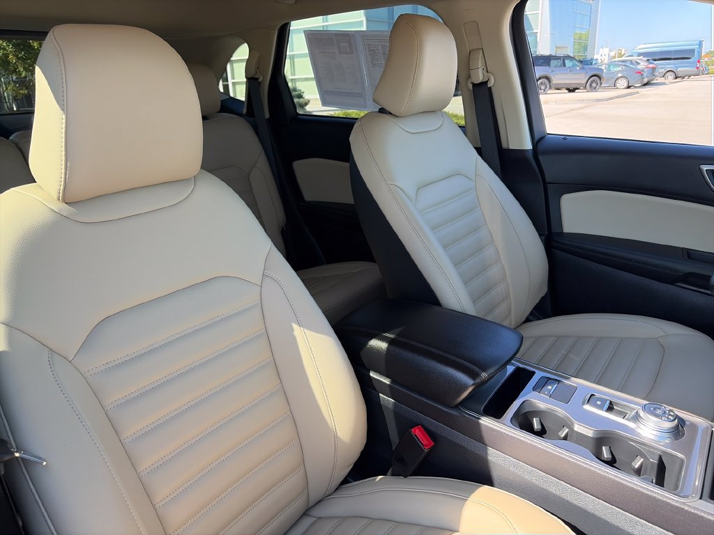Used 2024 Ford Edge SEL w/ Convenience Package AWD/4WD image 12