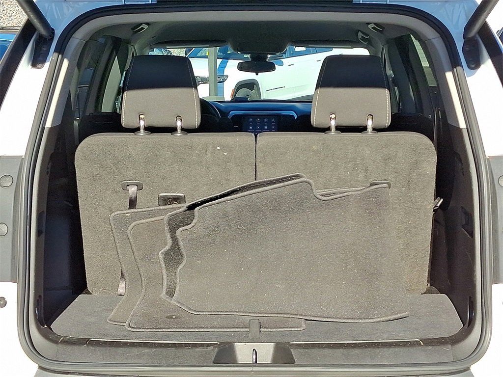 Used 2023 GMC Acadia SLE w/ Driver Convenience Package image 29