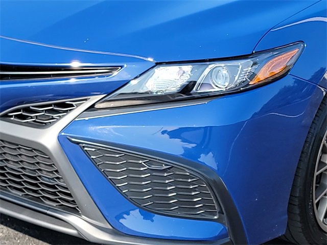 Used 2024 Toyota Camry SE image 10