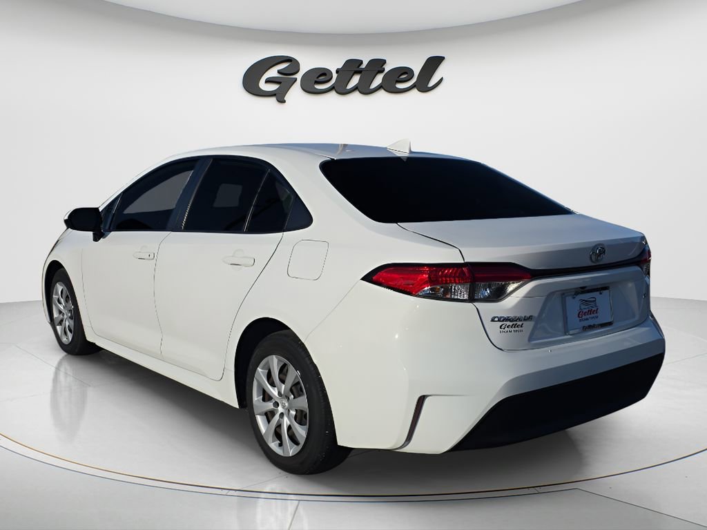 Used 2023 Toyota Corolla LE image 14