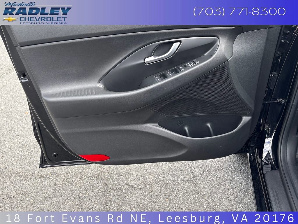 Used 2019 Hyundai Elantra GT FWD image 14