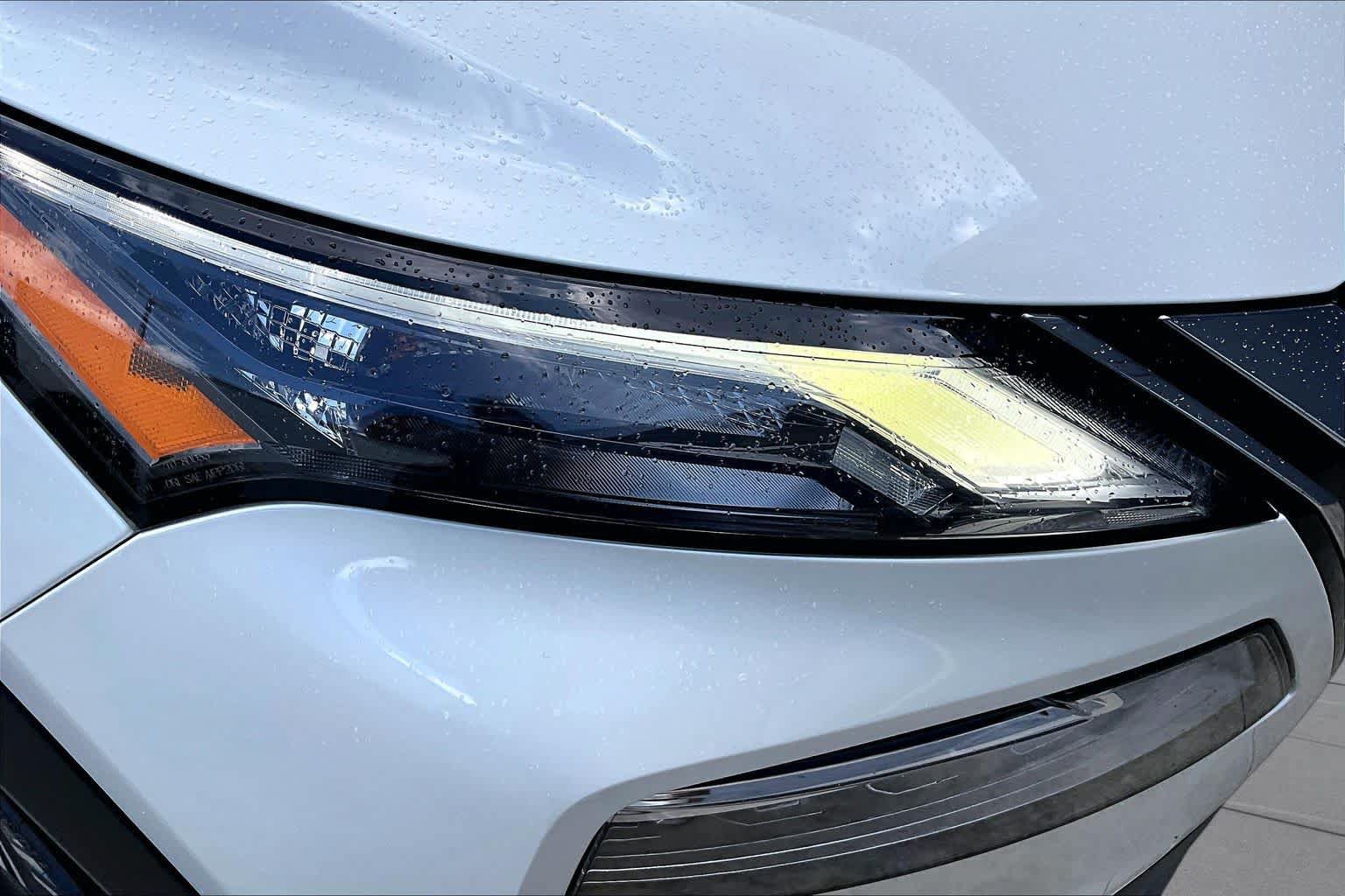Used 2023 Nissan Rogue SV w/ SV Premium B Package FWD image 28