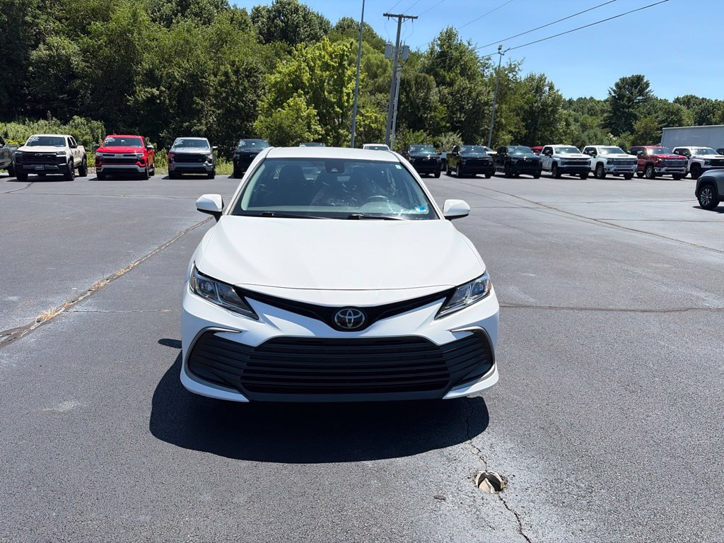 Used 2024 Toyota Camry LE FWD image 3