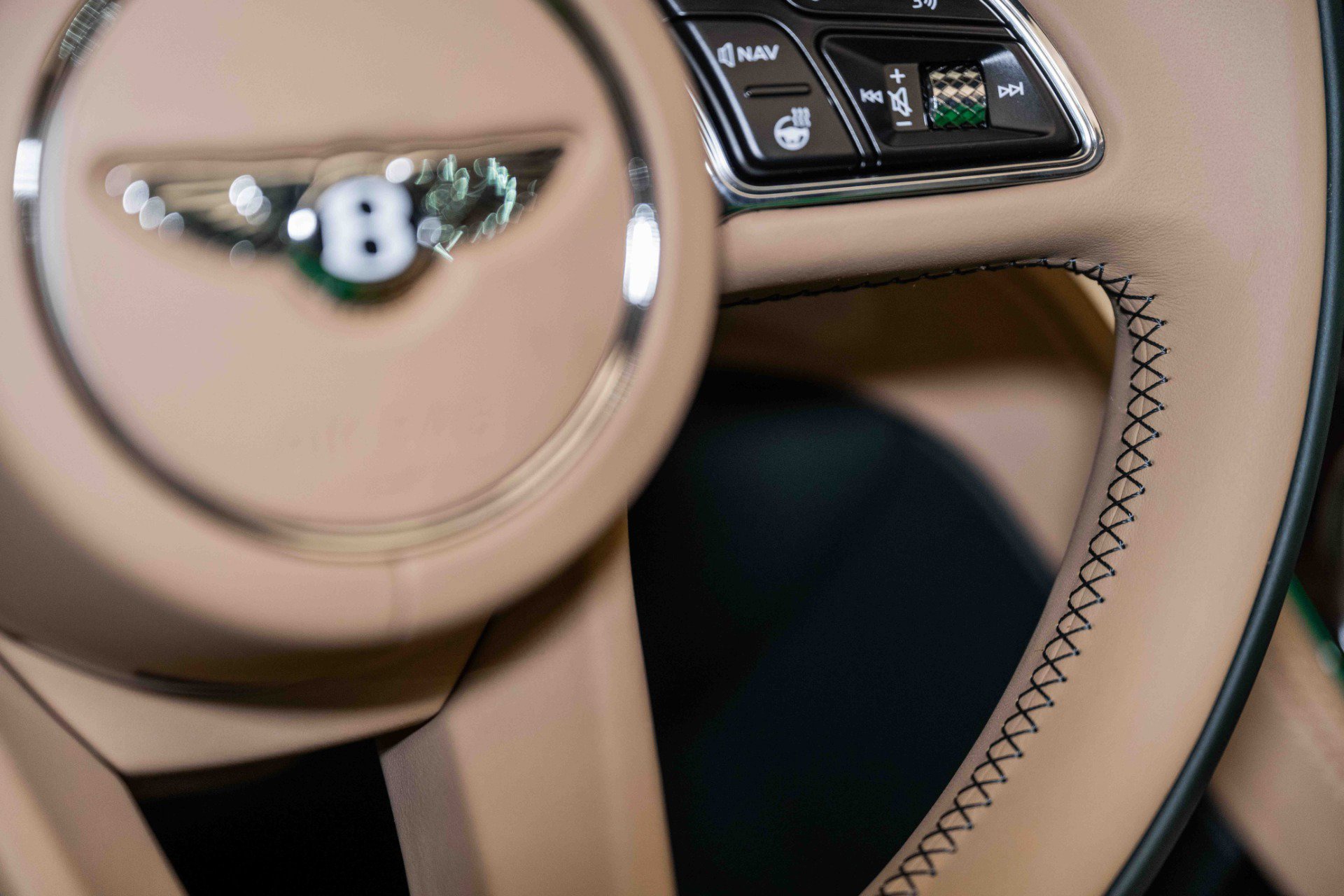 Used 2024 Bentley Continental GT V8 AWD/4WD image 36