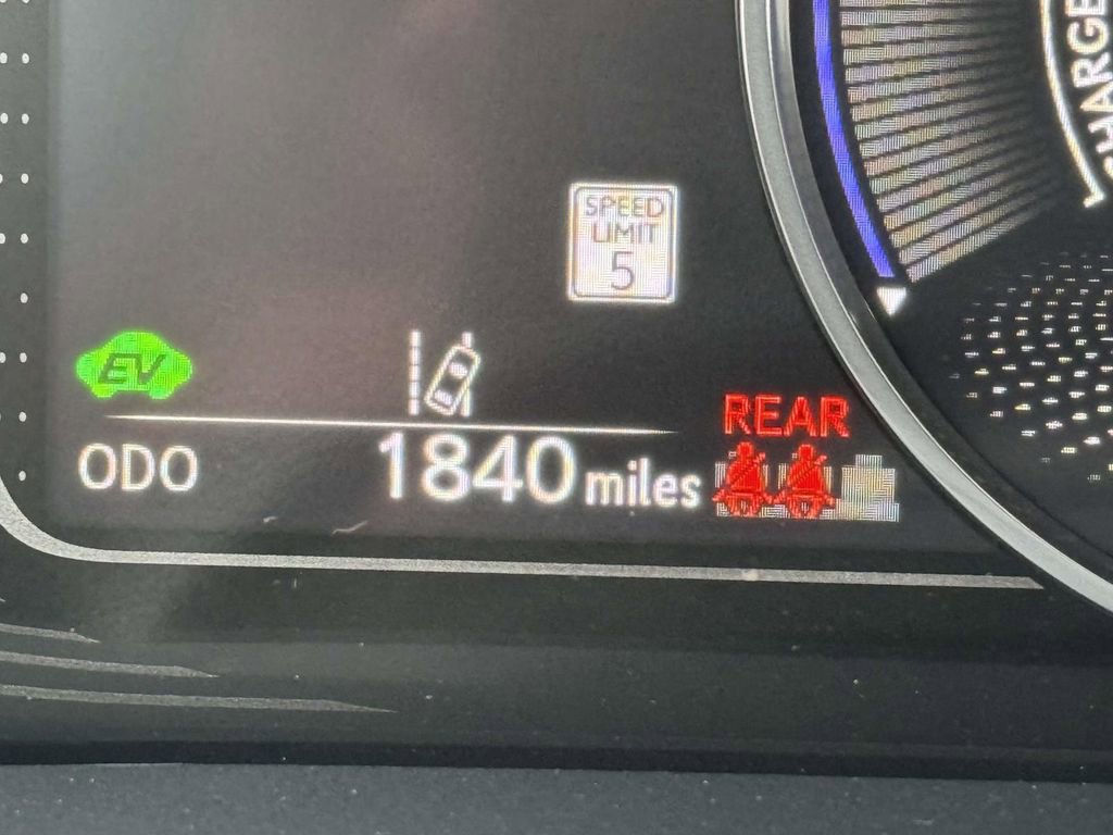 Used 2025 Lexus ES 300h w/ Luxury Package image 31