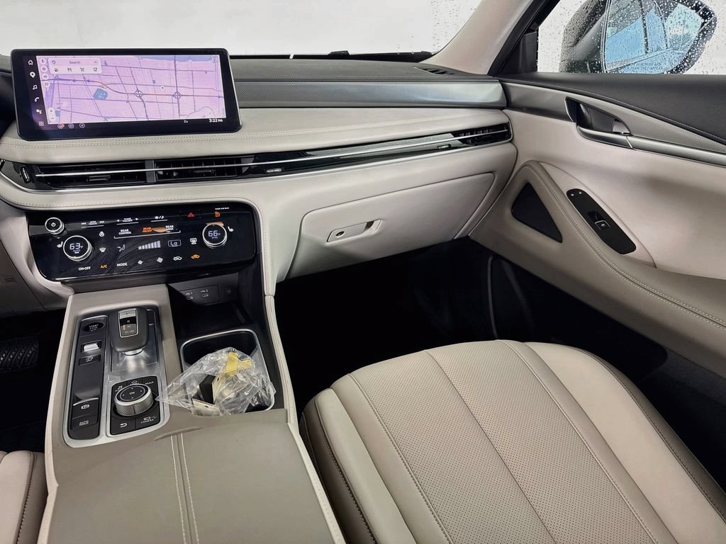 Used 2026 INFINITI QX60 Pure w/ Cargo Package FWD image 24
