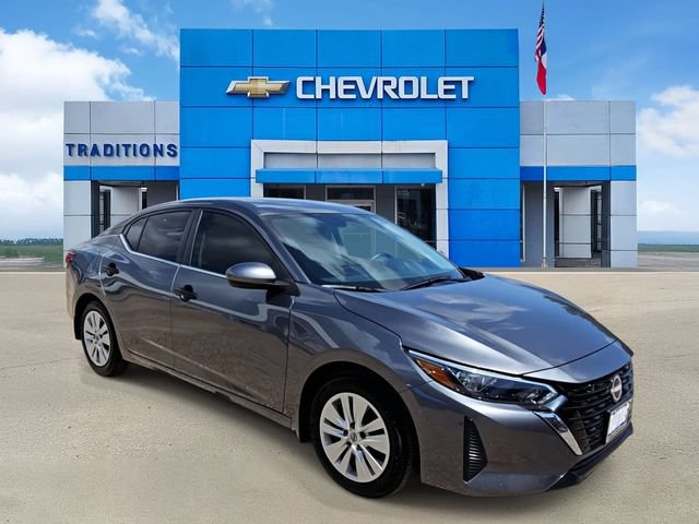 Used 2025 Nissan Sentra S FWD image 2