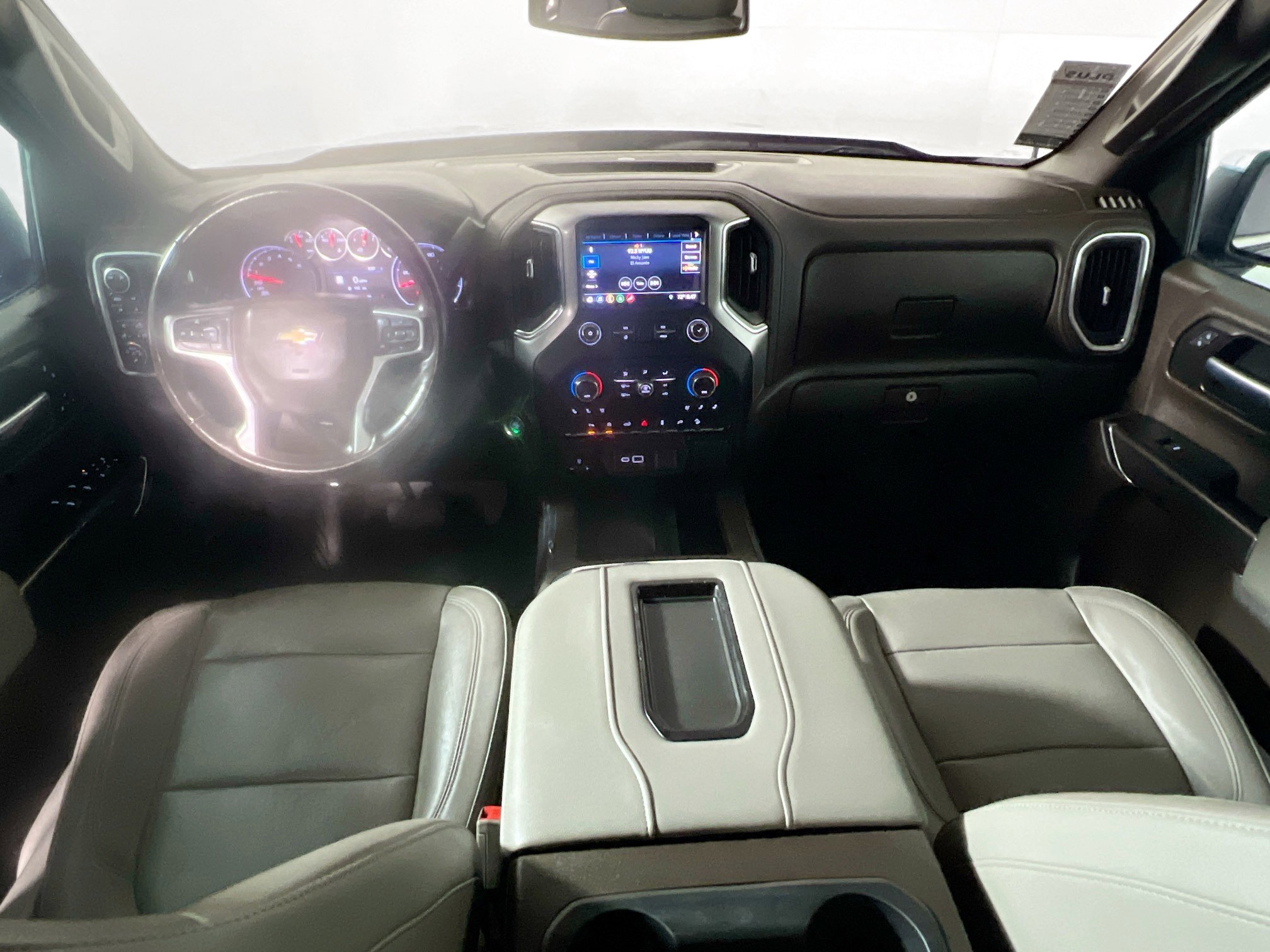 Used 2019 Chevrolet Silverado 1500 LTZ w/ LTZ Plus Package AWD/4WD image 30