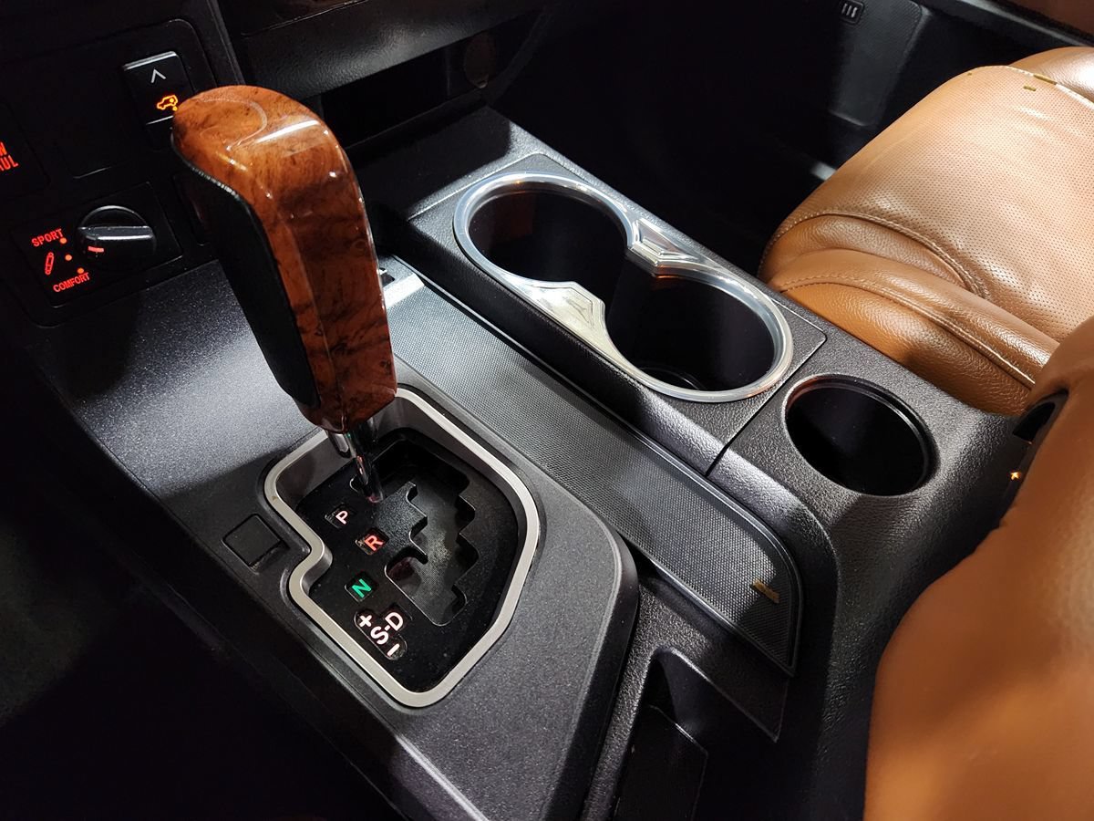 Used 2019 Toyota Sequoia Platinum RWD image 39