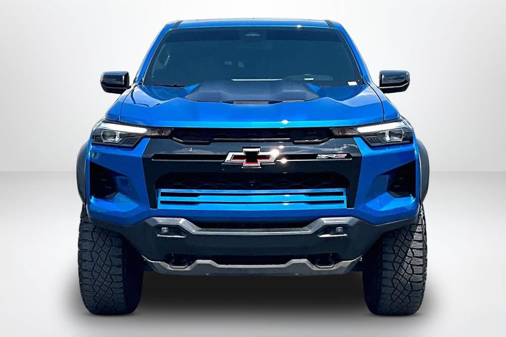 Used 2023 Chevrolet Colorado ZR2 w/ ZR2 Convenience Package III AWD/4WD image 2