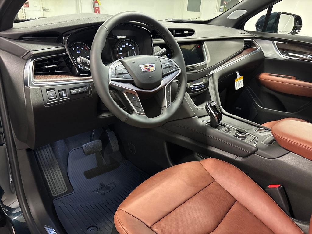 New 2026 Cadillac XT5 Premium Luxury w/ LPO, ONYX Package image 26