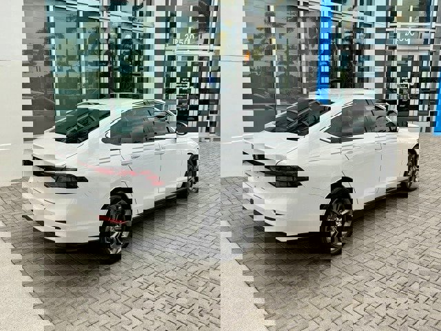 Used 2023 Honda Accord EX image 6