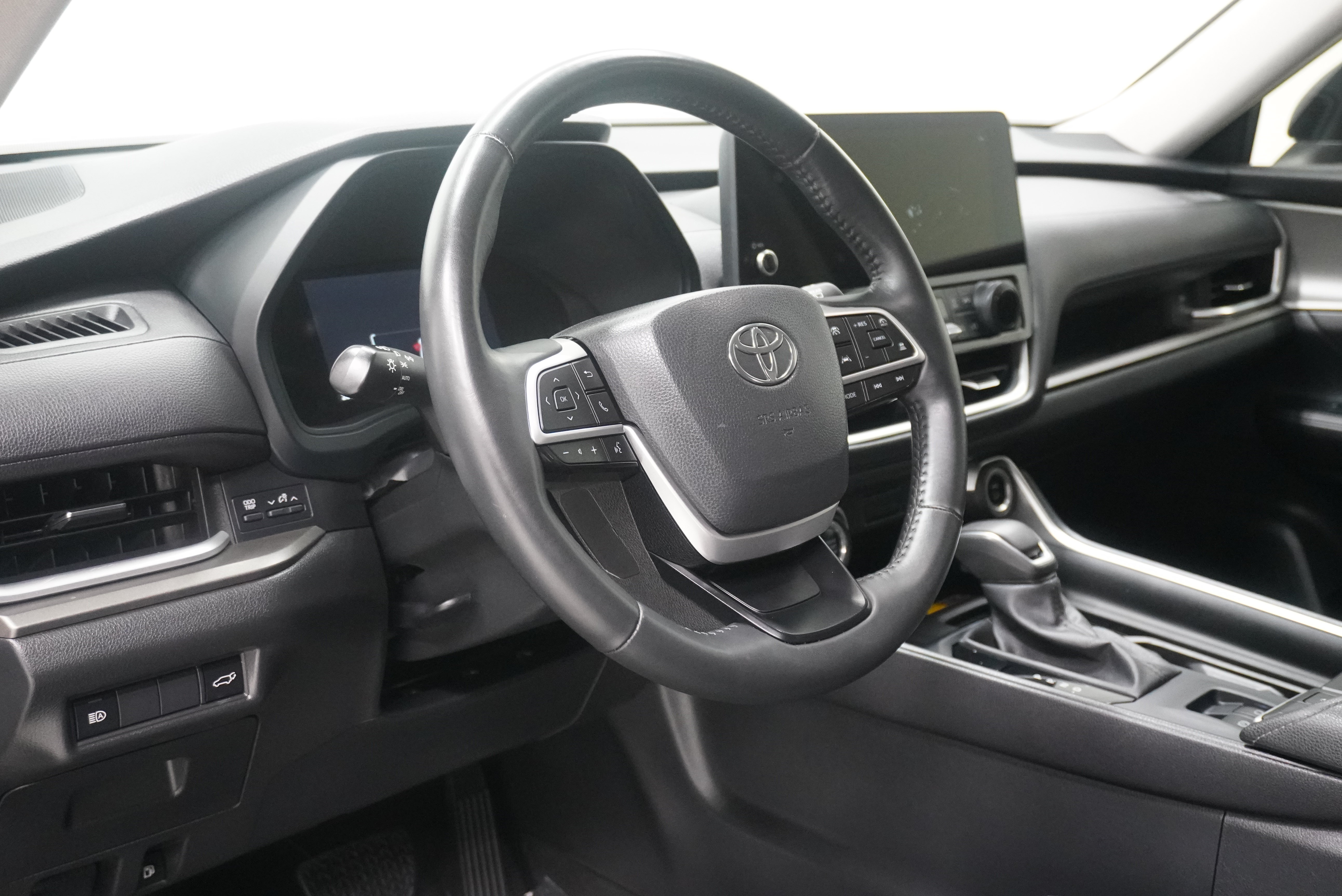 Used 2024 Toyota Grand Highlander FWD image 10
