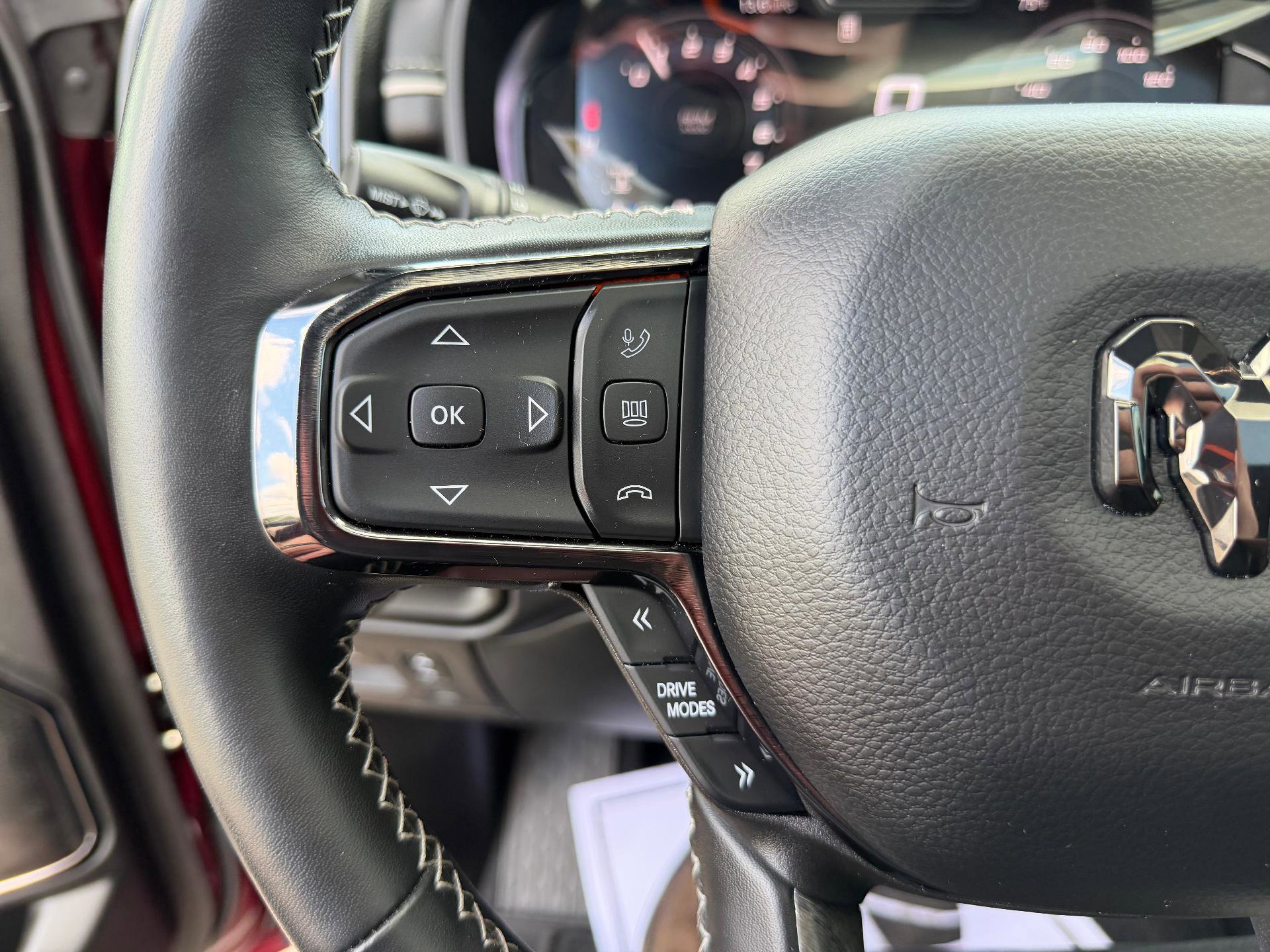 Used 2025 RAM 1500 Limited AWD/4WD image 23