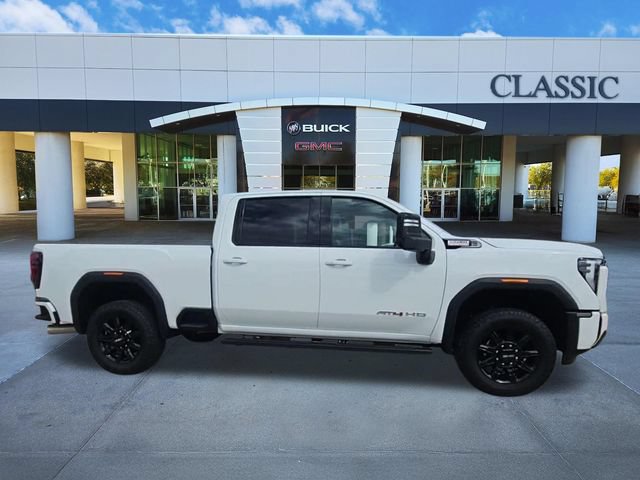 Used 2025 GMC Sierra 2500 AT4 AWD/4WD image 9