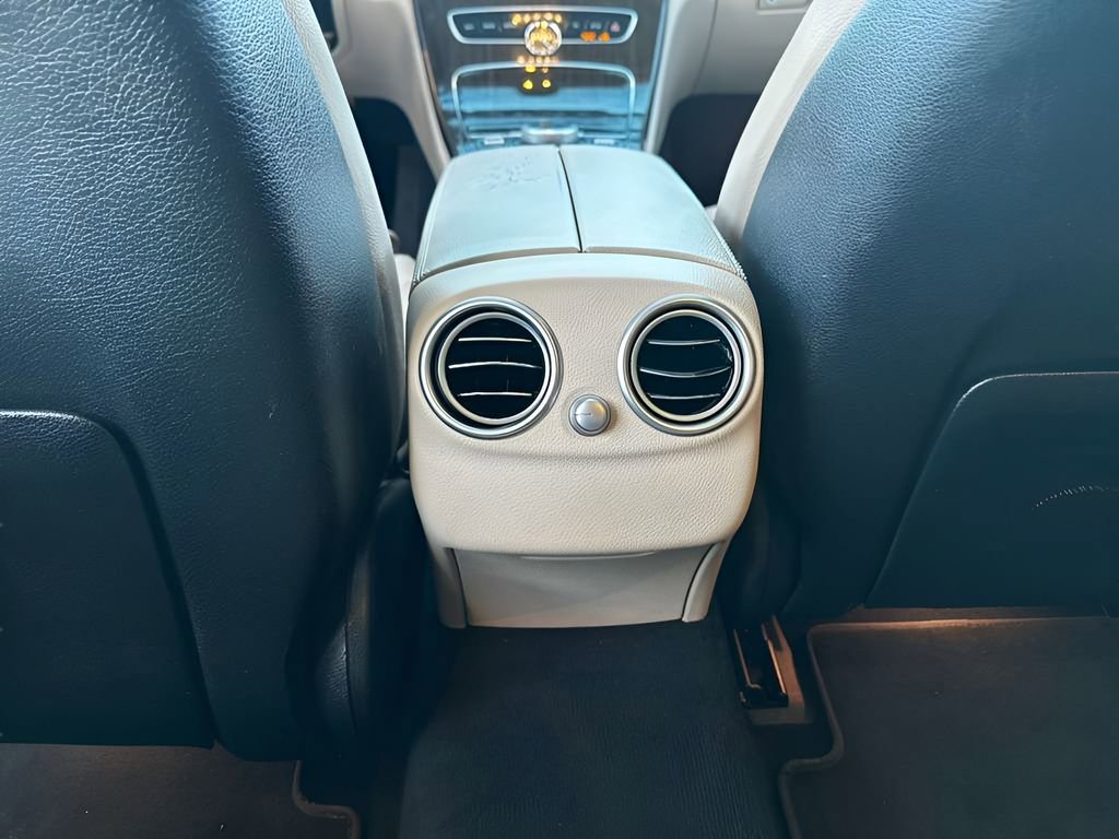 Used 2021 Mercedes-Benz C 300 4MATIC Sedan image 17