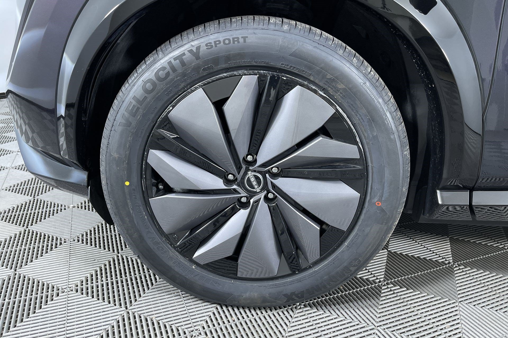 Certified 2024 Nissan Ariya AWD image 25