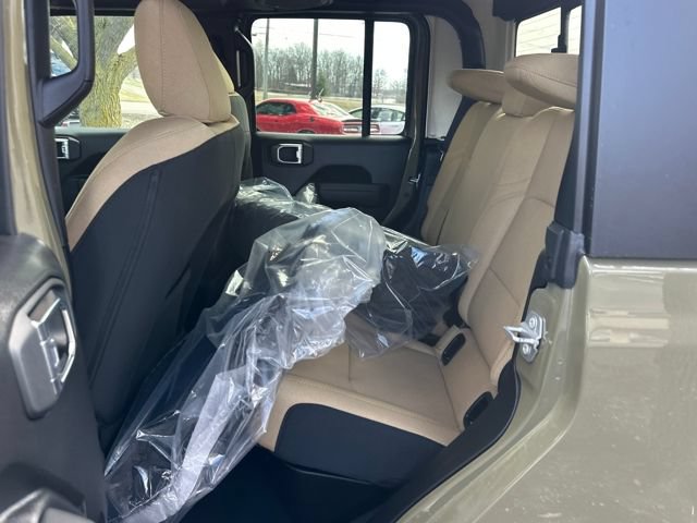 New 2026 Jeep Gladiator Willys AWD/4WD image 15