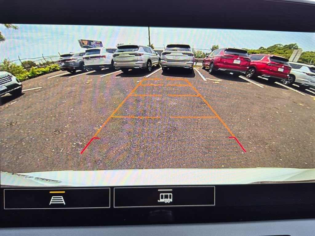 Used 2025 Chevrolet Blazer LT AWD/4WD image 17