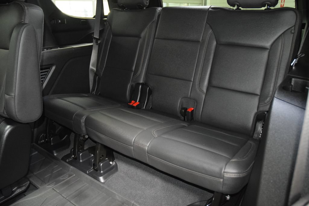 Used 2025 Chevrolet Tahoe High Country AWD/4WD image 43