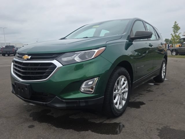 Used 2018 Chevrolet Equinox LS FWD image 2