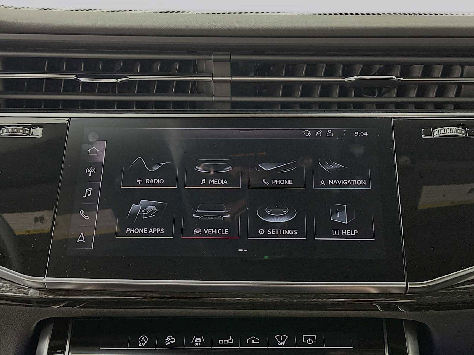 Used 2019 Audi Q8 Prestige AWD/4WD image 16