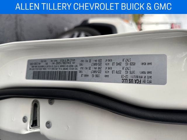 Used 2020 Jeep Compass Latitude image 28