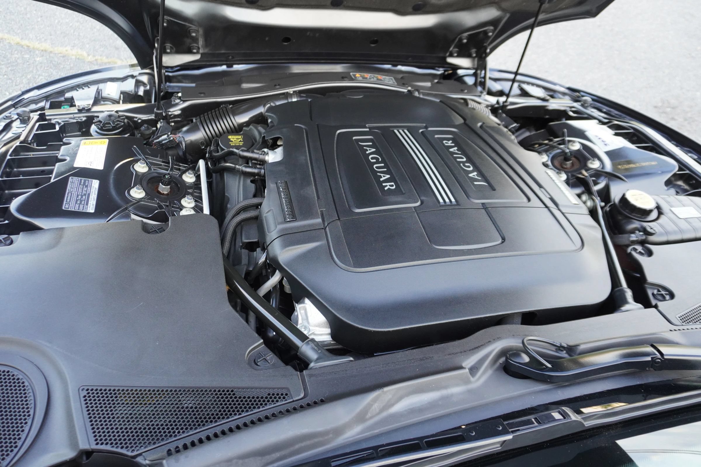 Used 2012 Jaguar XKR R RWD image 27