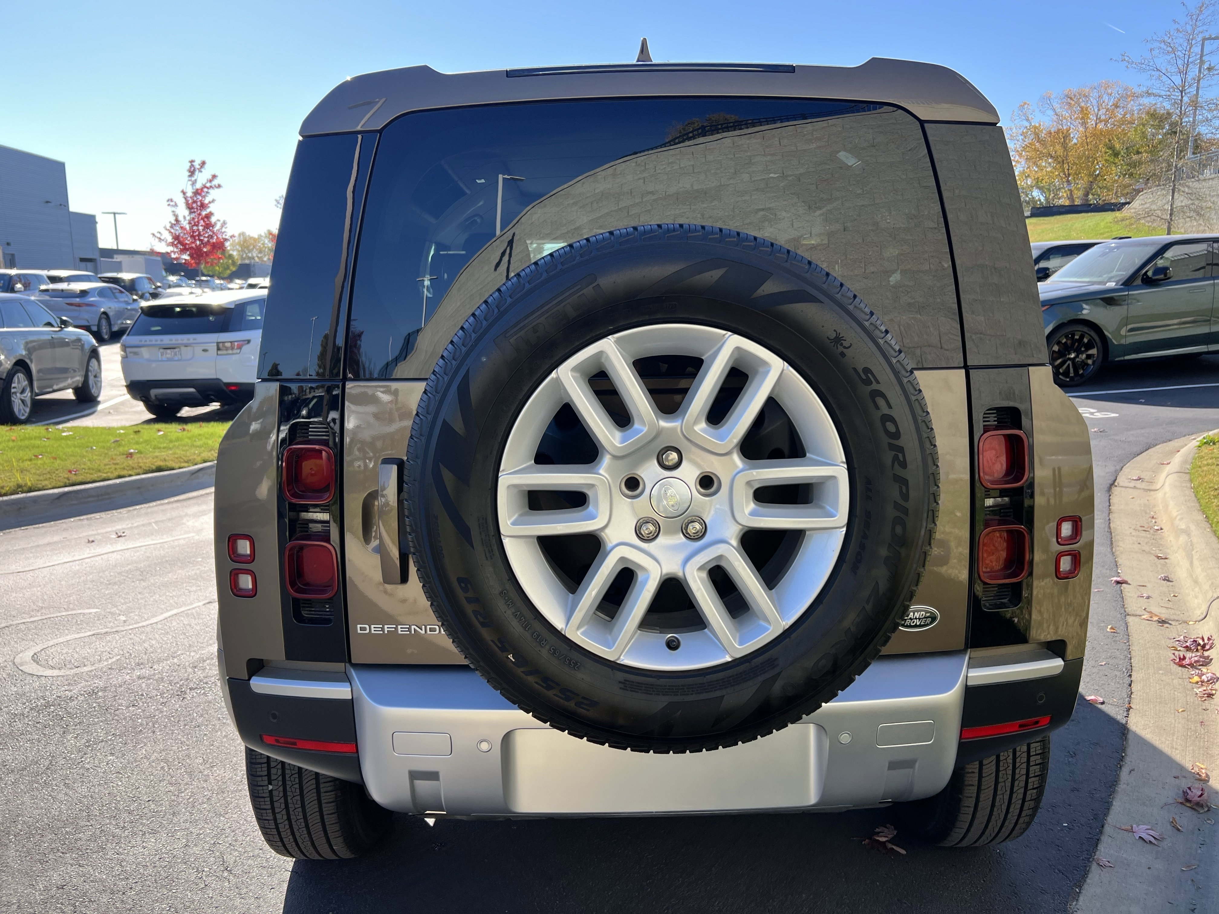 Certified 2023 Land Rover Defender 90 S image 6